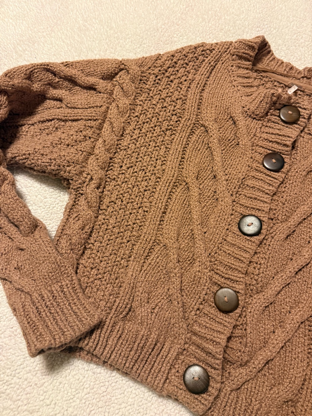 Free People Bonfire Cable Knit Cardigan Beaver Fur Brown Tan Chunky Sweater S - Picture 9 of 11